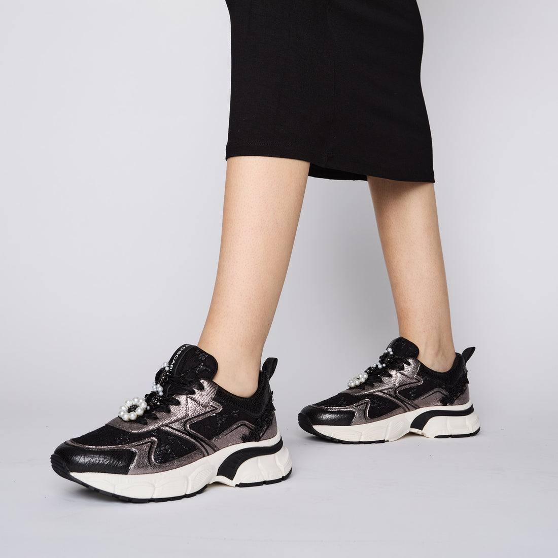 Black Lovely slip-on sneaker with pearls