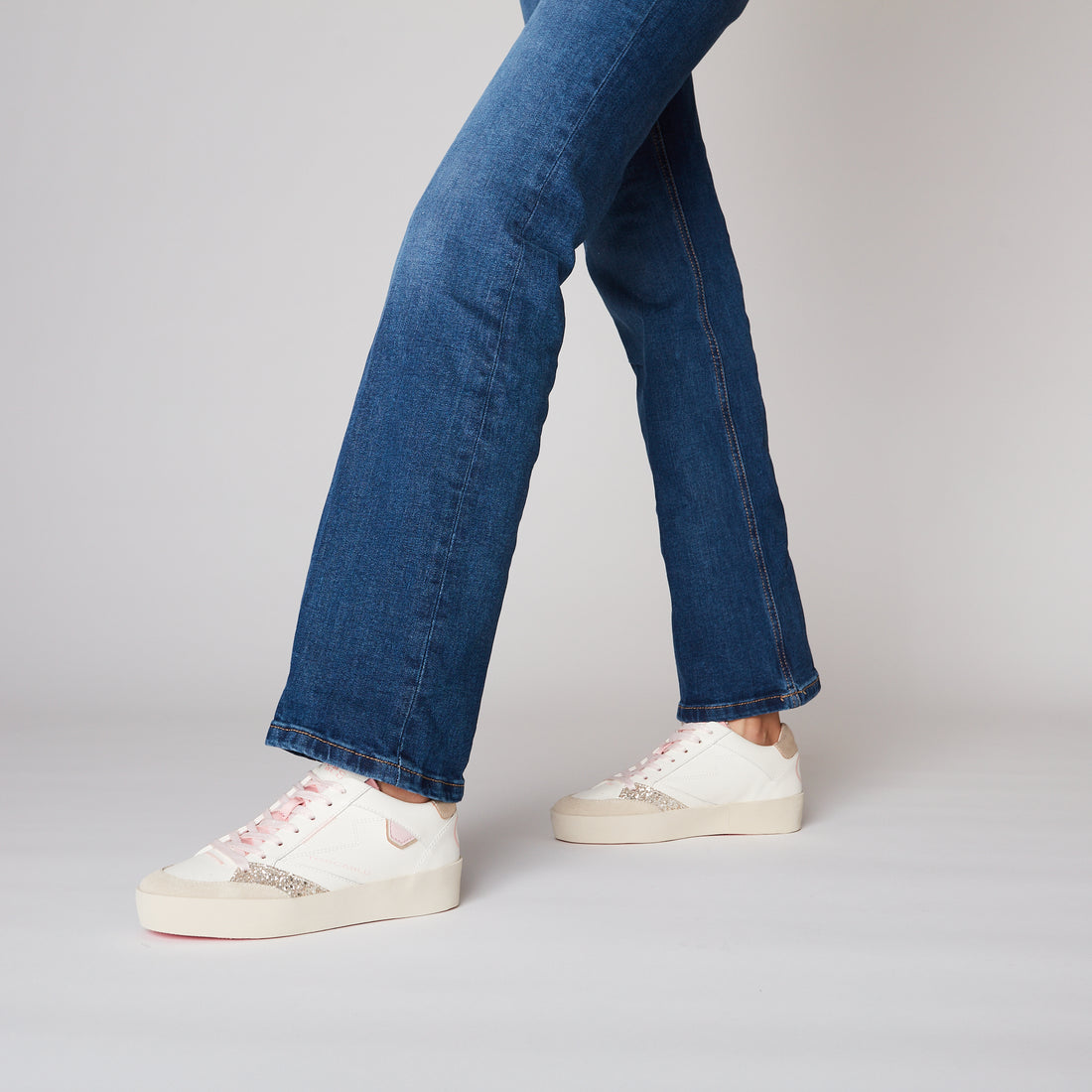 Wihte/Pink Aura Leather Sneaker