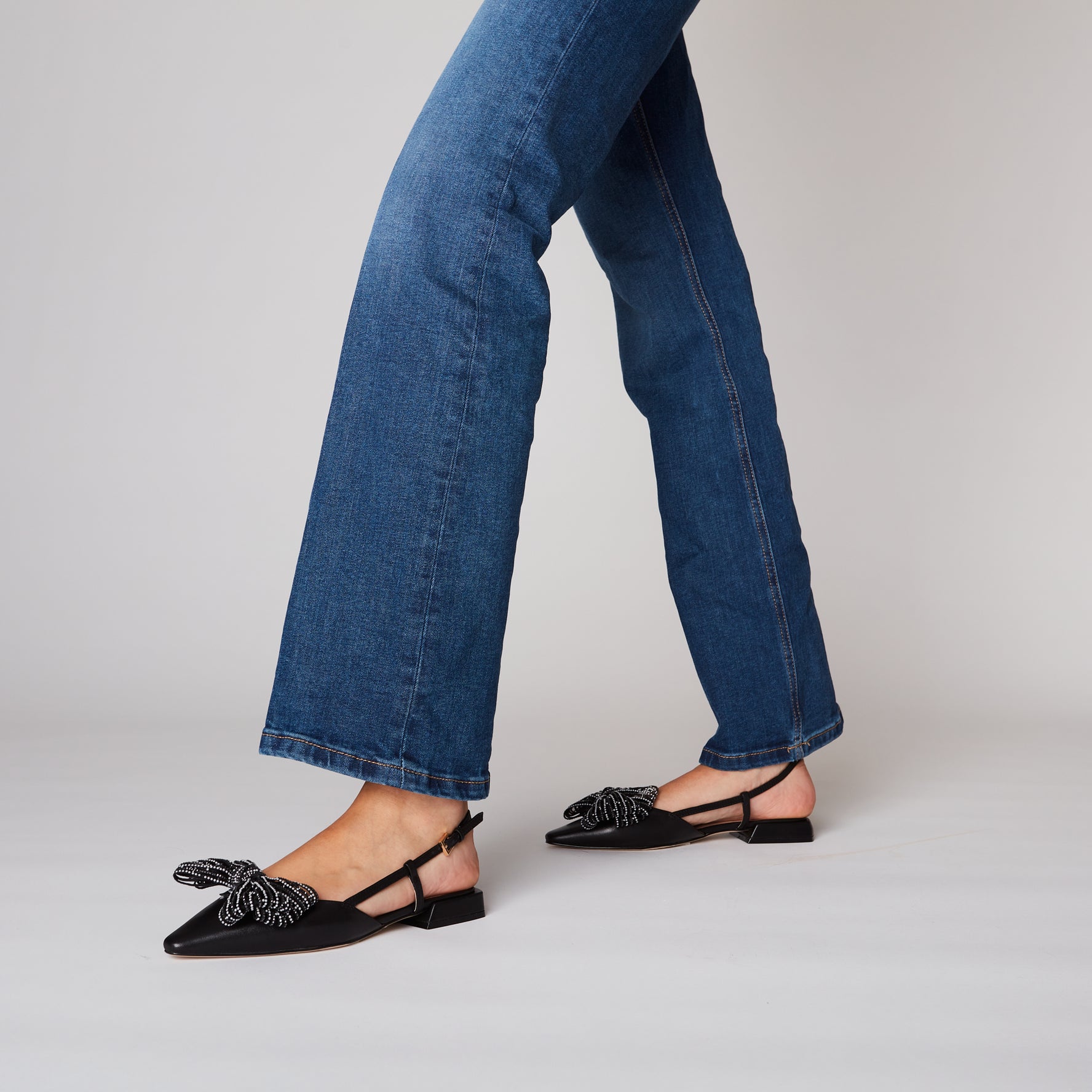 Slingback Iris con fiocco colore nero