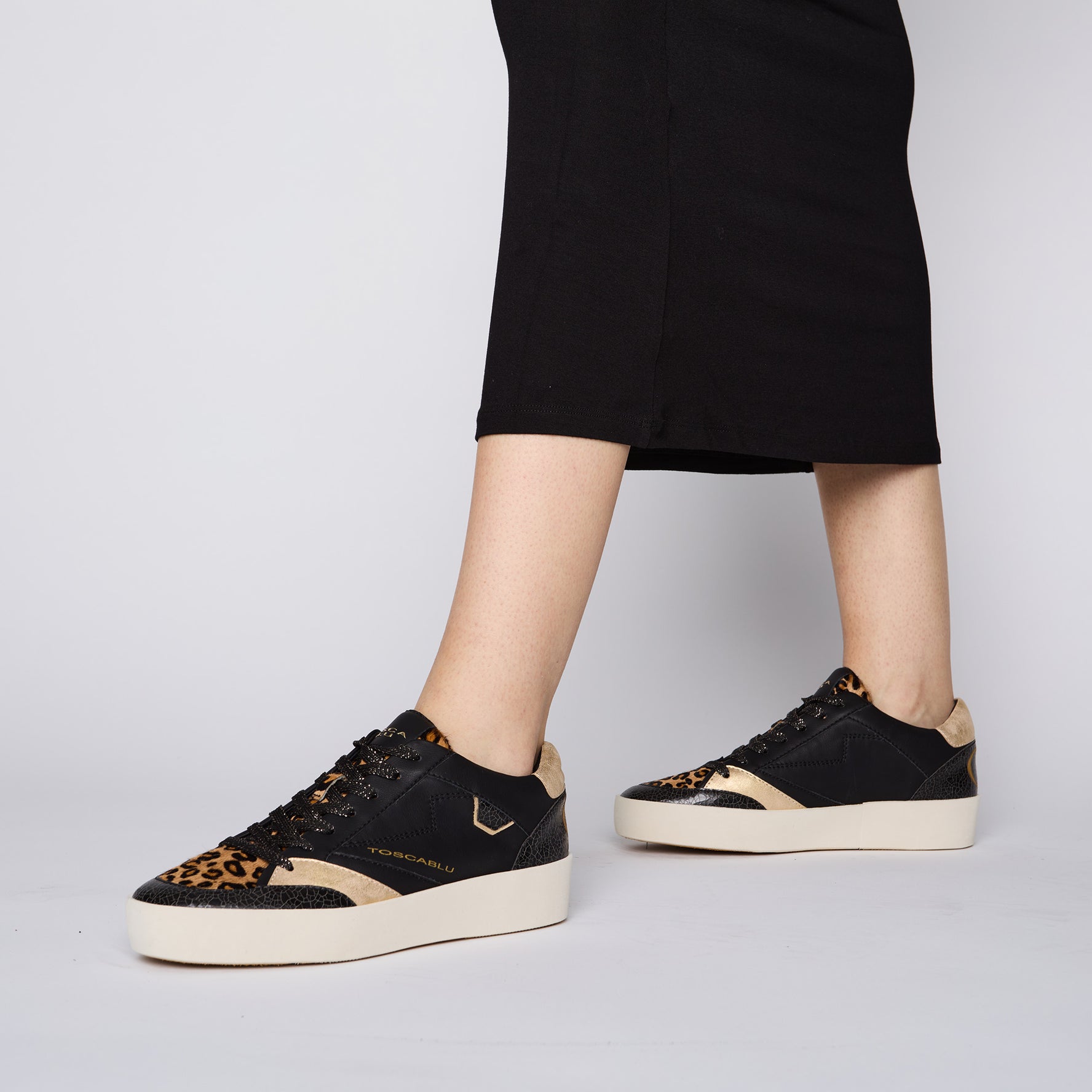 Black Vibes sneaker with animalier details