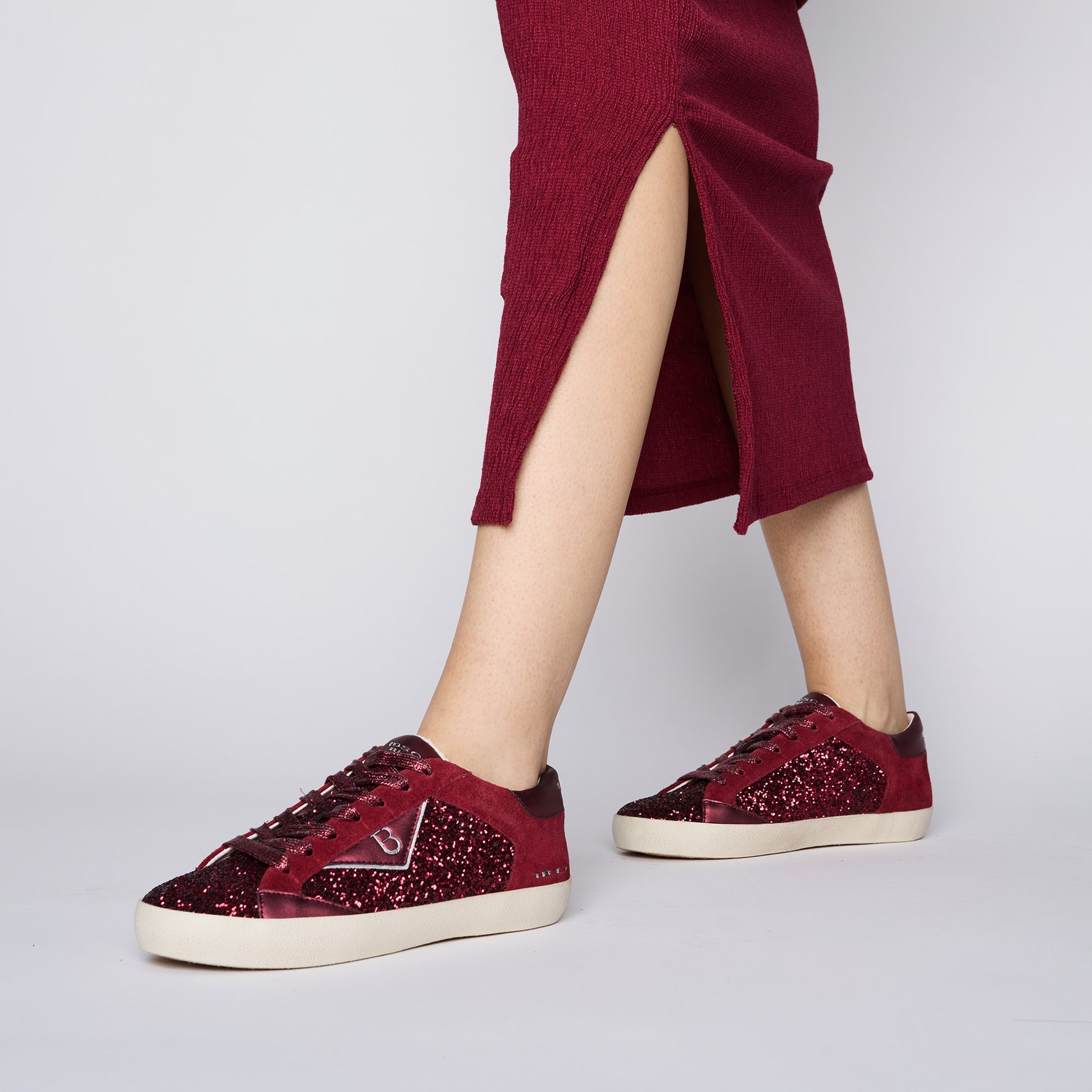 Bordeaux Groovie sneaker in suede with glitter