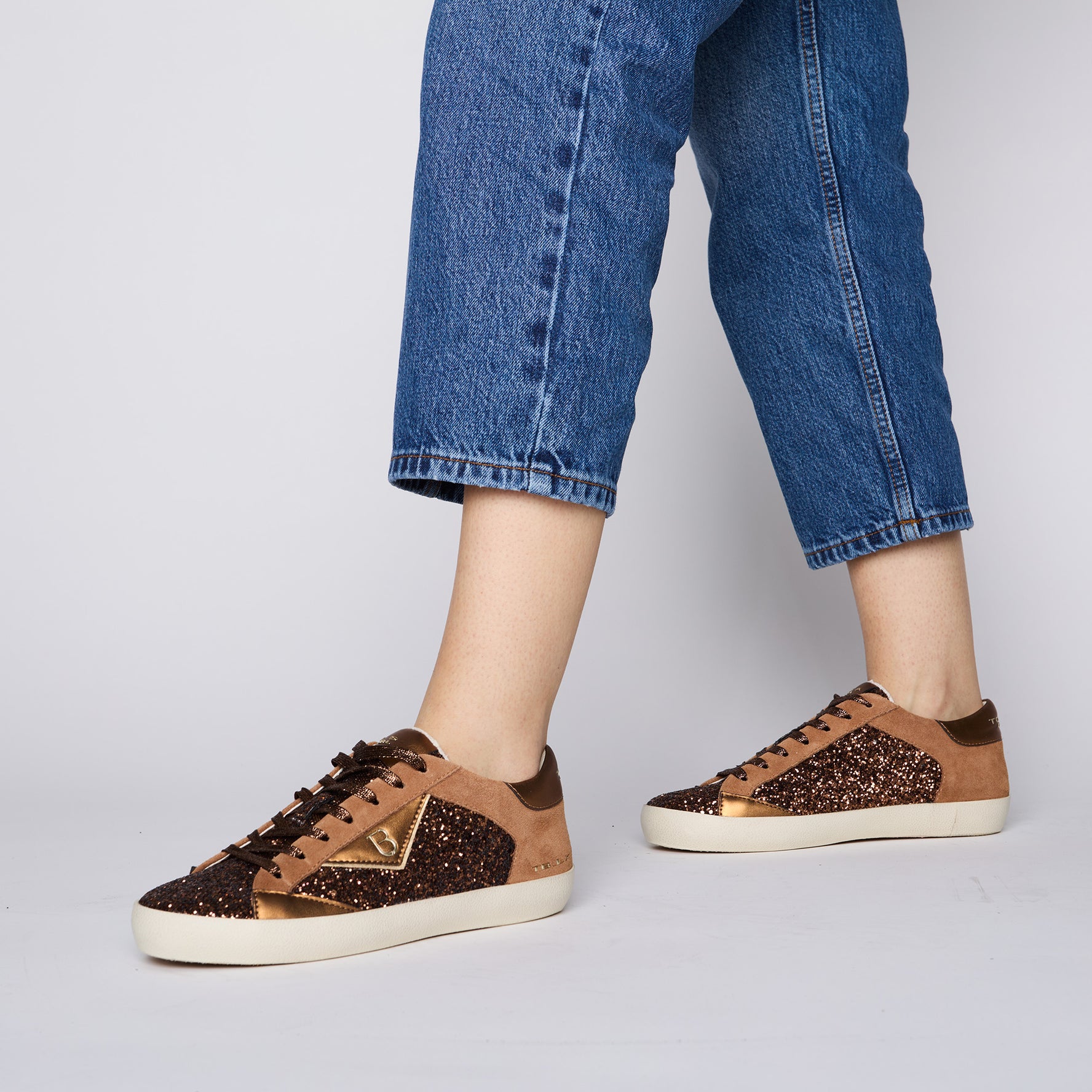 Sneaker Groovie in suede con glitter colore cuoio