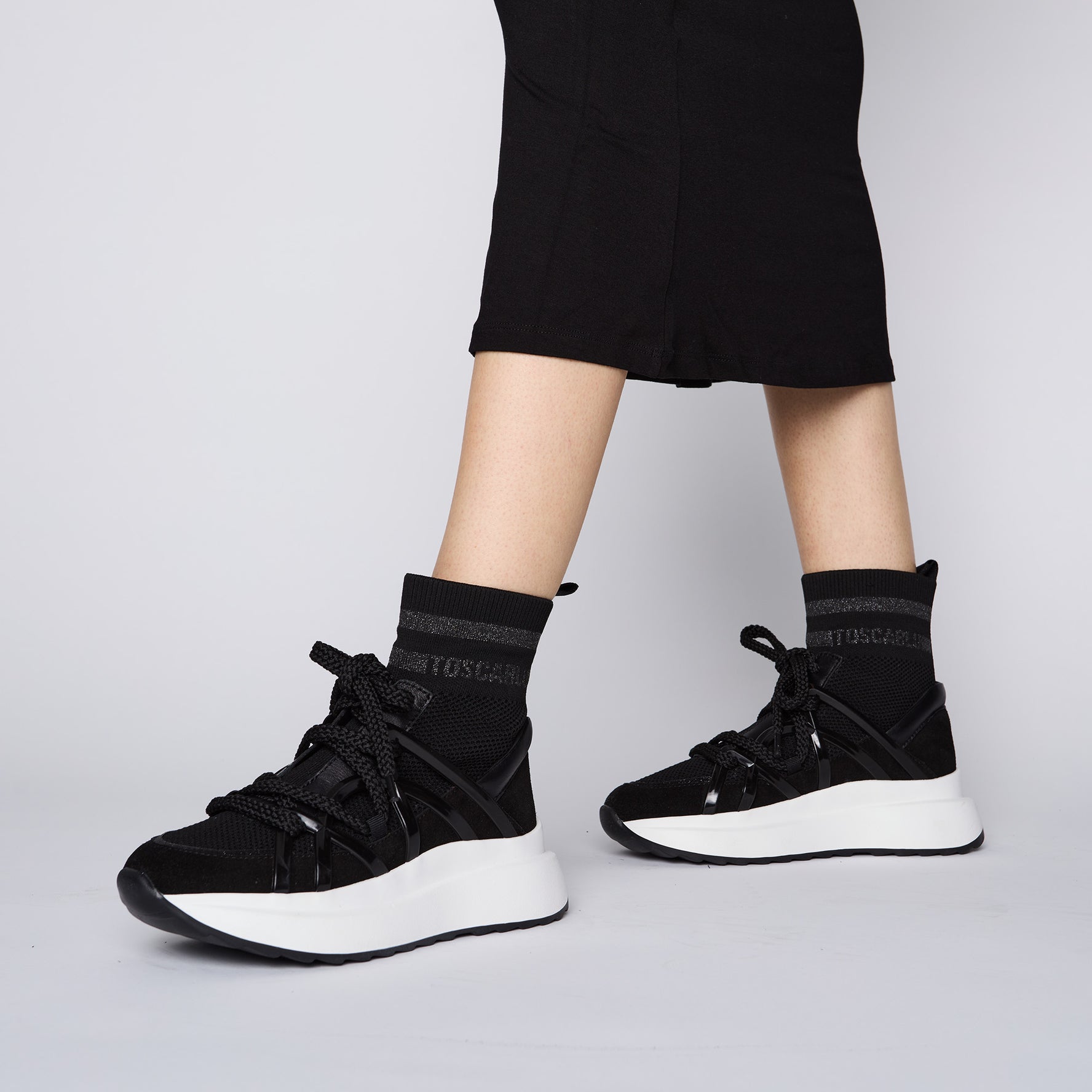 Sneaker Chill out in tessuto colore nero