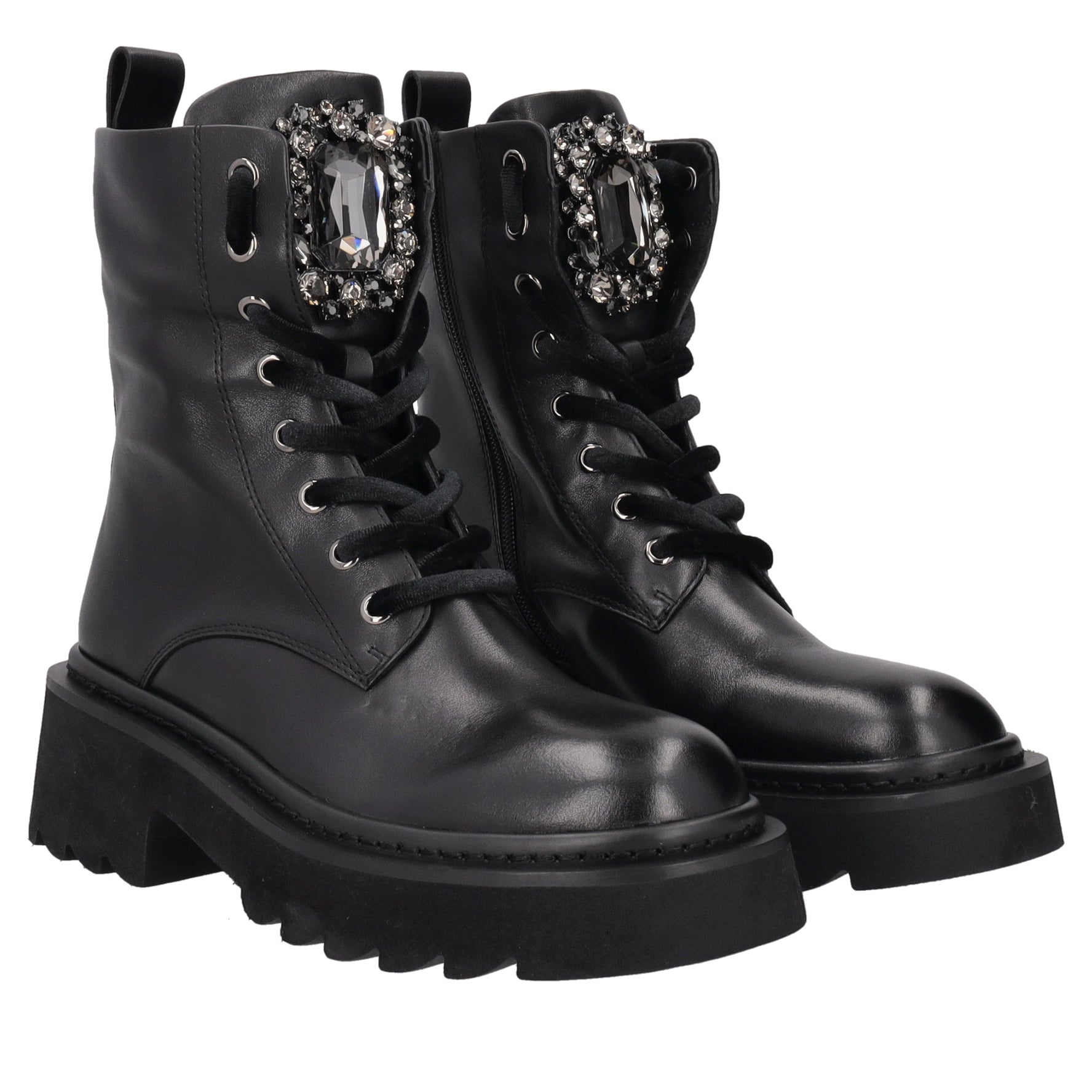 black lea ankle boot in leather with maxi stone