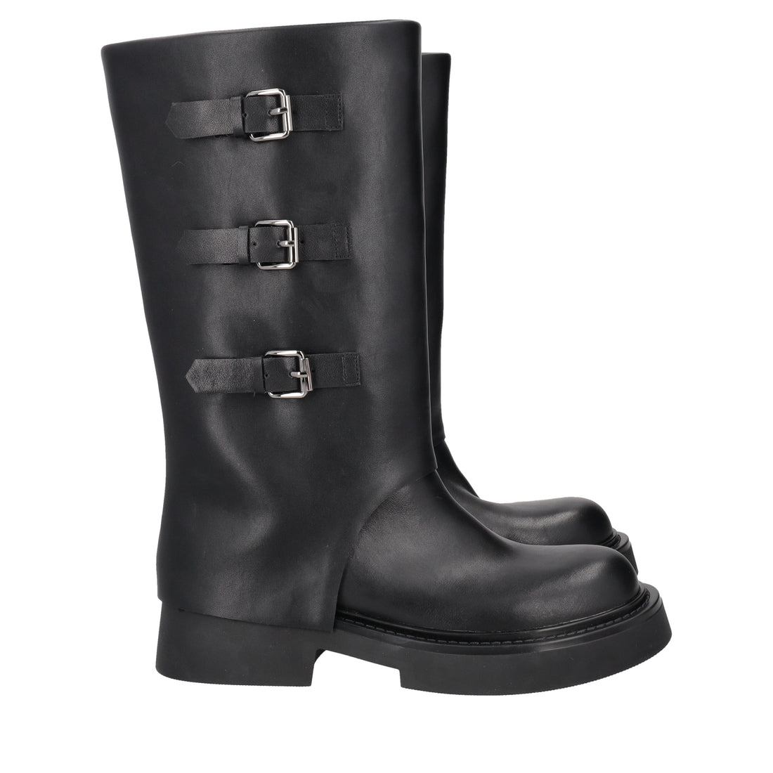 black mathilde leather boot with buckles