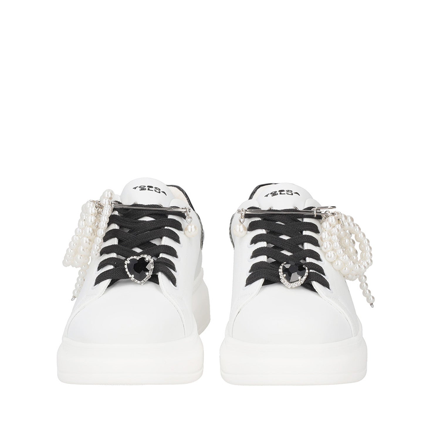 WHITE/BLACK GLAMOUR SNEAKER WITH PIN AND PEARLS IN LEATHER