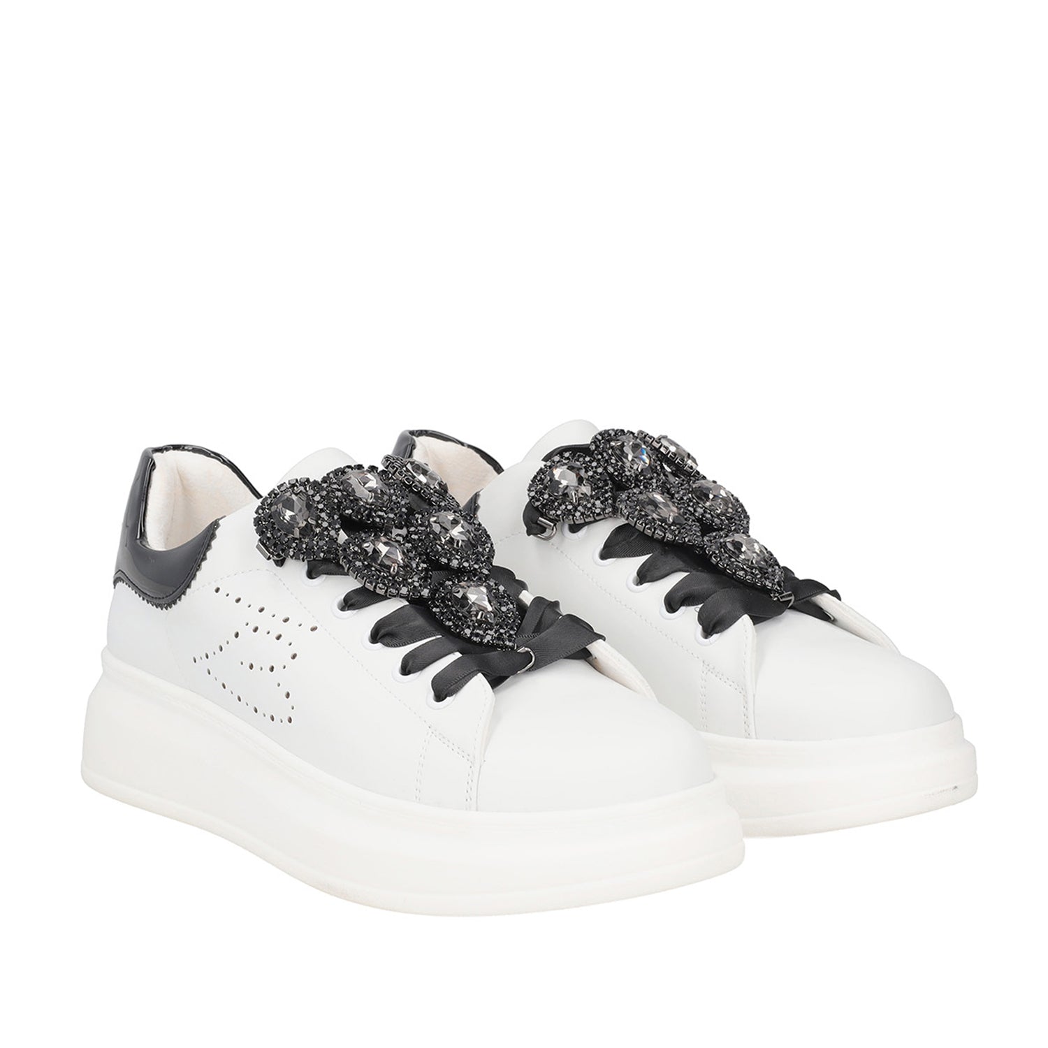 WHITE/BLACK GLAMOUR SNEAKER WITH STRASS AND SATIN LACE