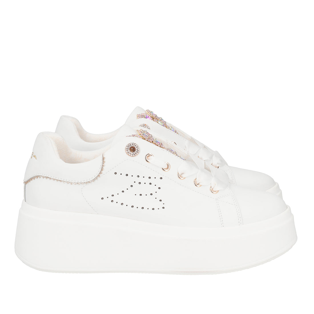 WHITE VANITY SNEAKER IN LEATHER WITH JEWEL ACCESSORY