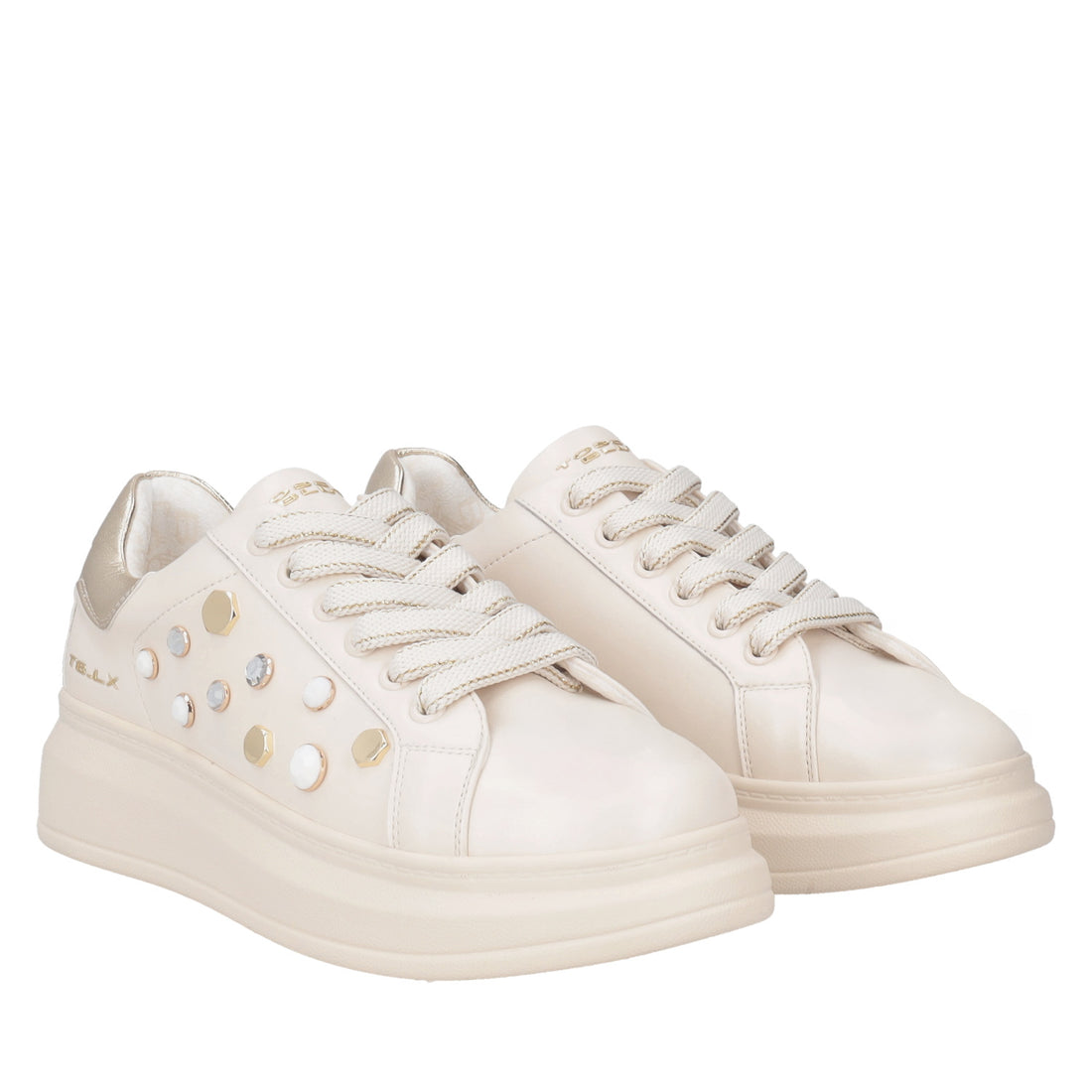 Sneaker gioiello Astrid in pelle con borchie colore beige
