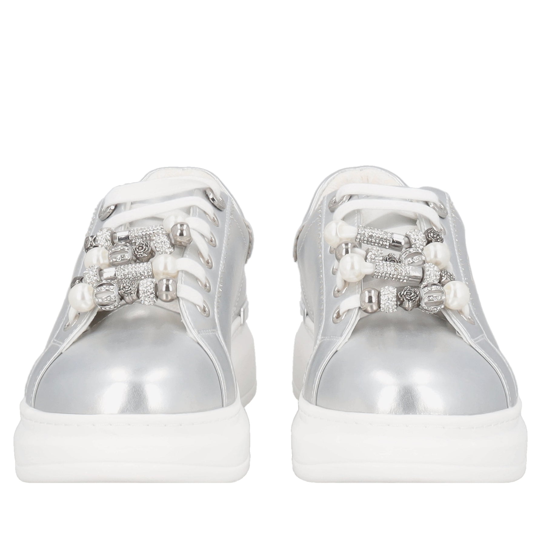 Carol leather sneakers with silver accessory