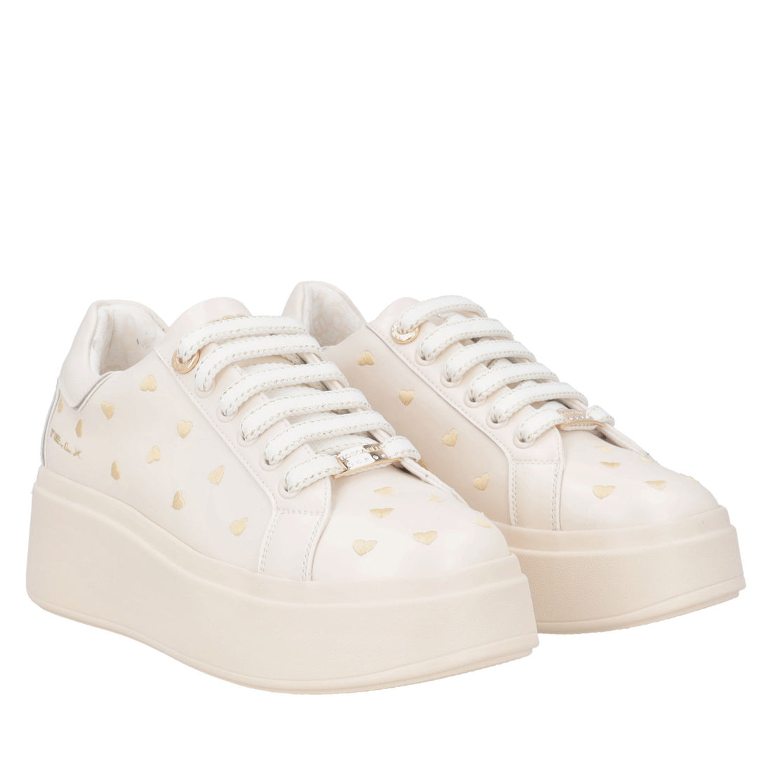 Sneaker gioiello Clara con cuori ricamati colore beige