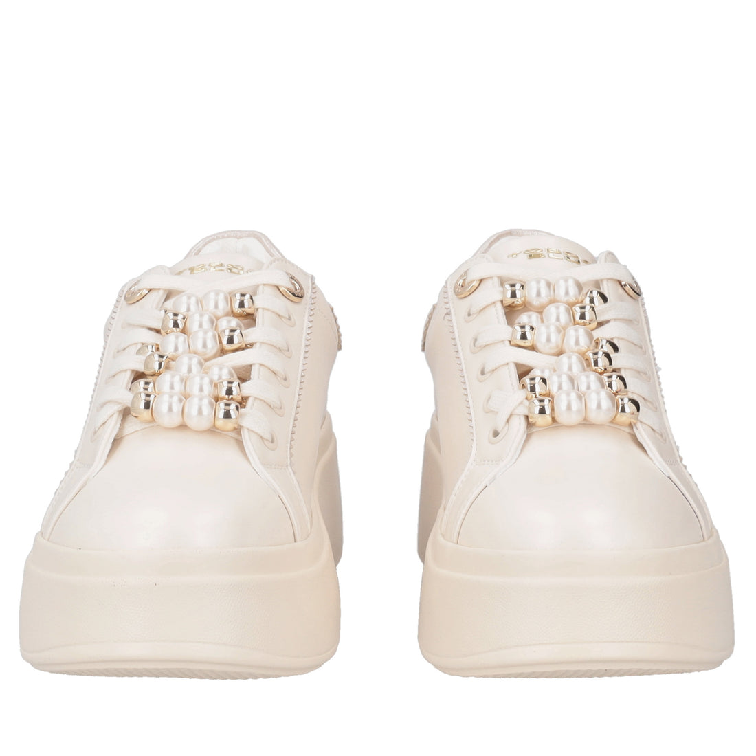 Clara leather sneakers with beige pearls