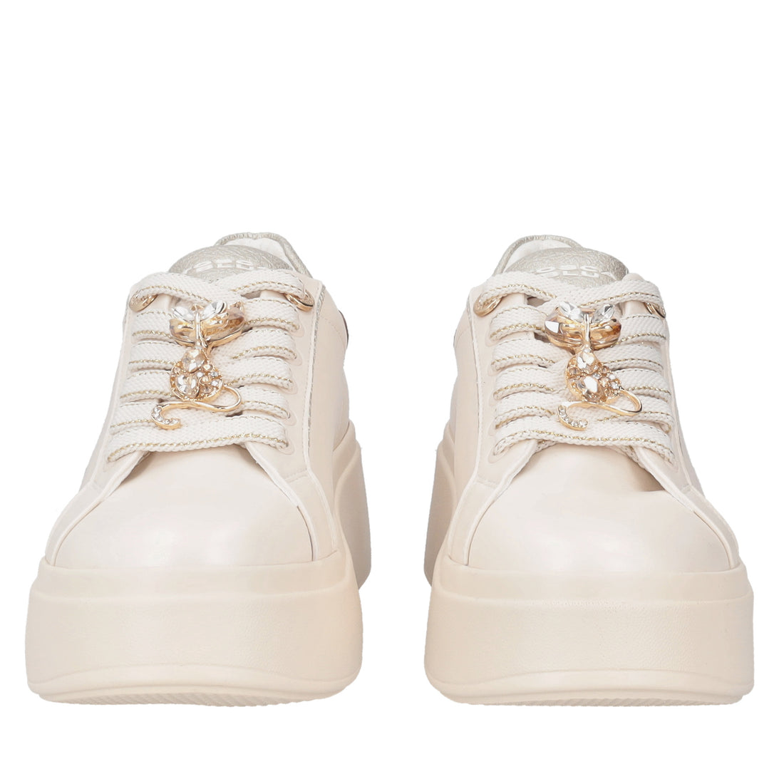 Sneaker Clara in pelle con accessorio gatto colore beige