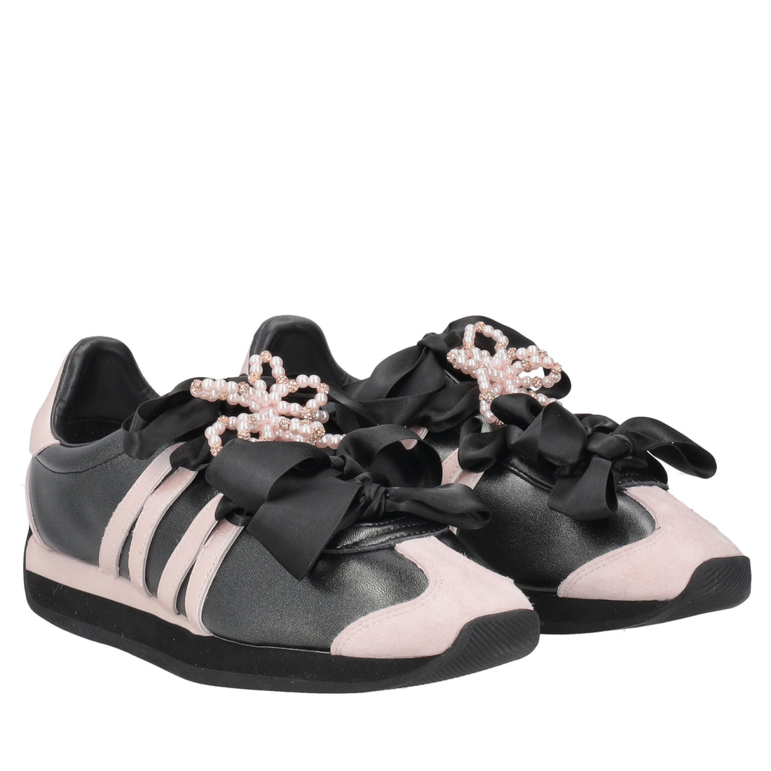 Malika sneakers with satin bows and pearls in black/pink