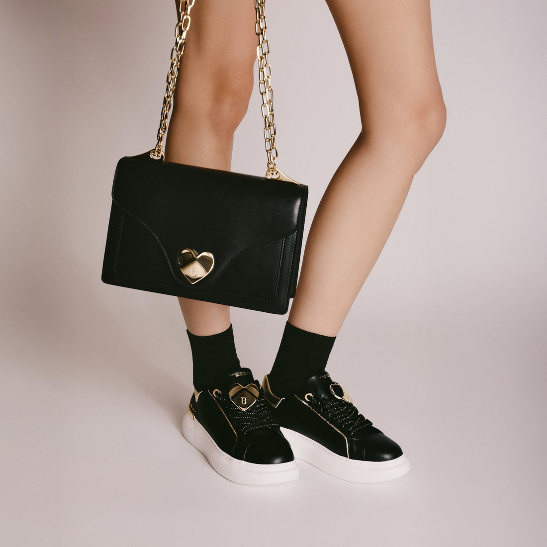 Sweet Bag shoulder bag with black heart accessory