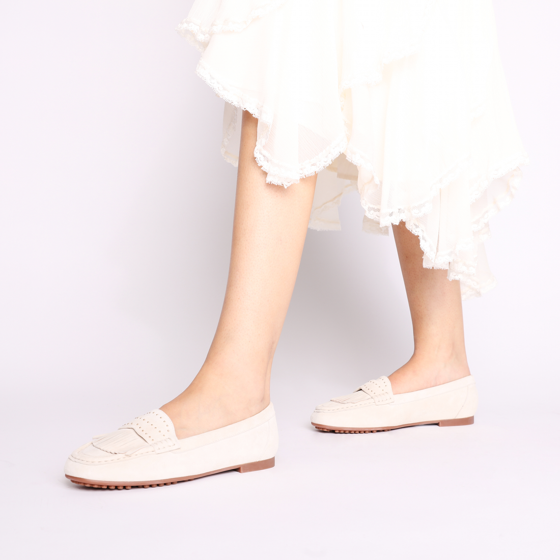 Mocassino Capri in pelle scamosciata con frange colore avorio