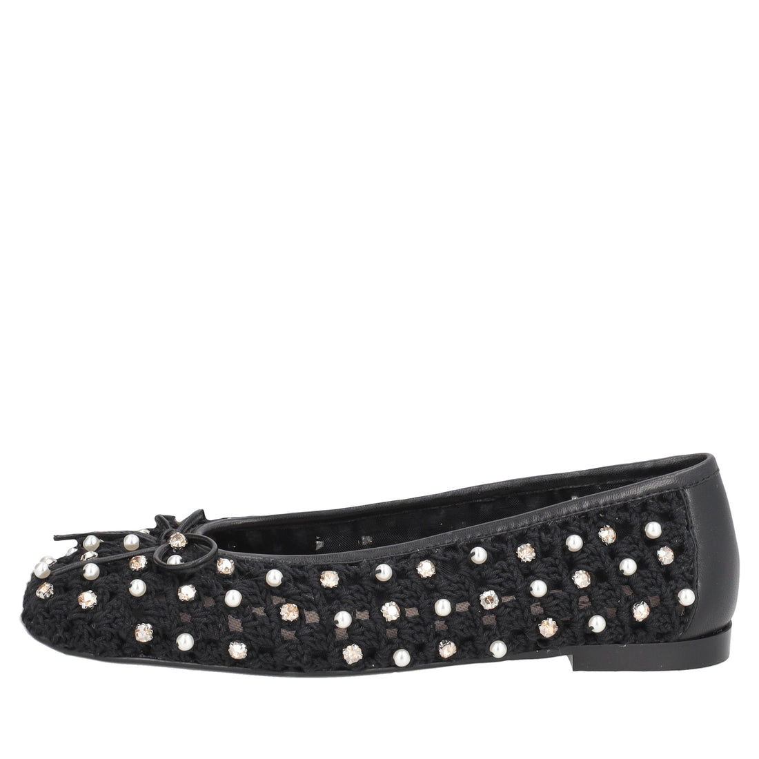 Chantilly ballerina with black pearls