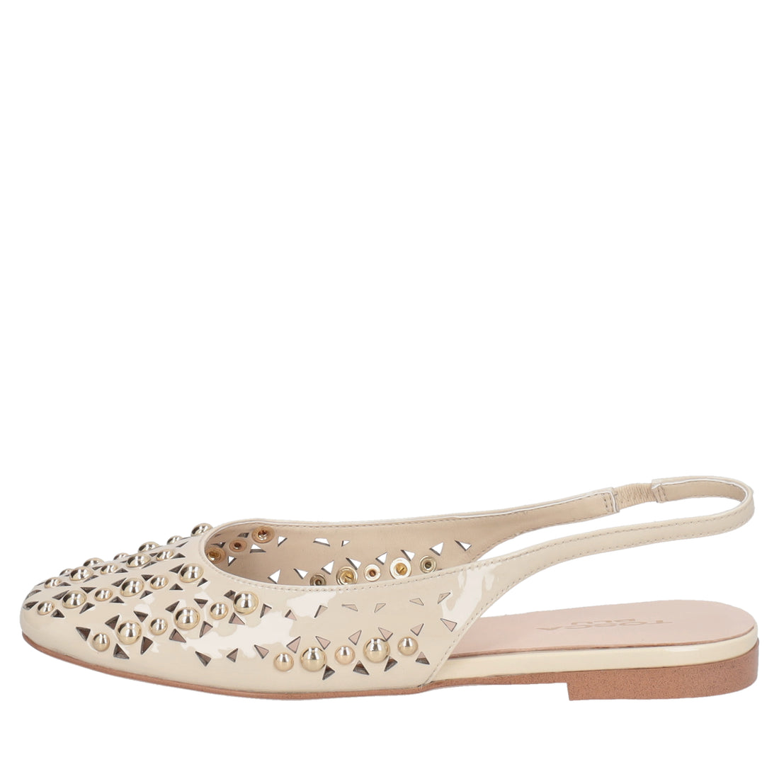 Slingback Chantilly in vernice con borchie colore beige