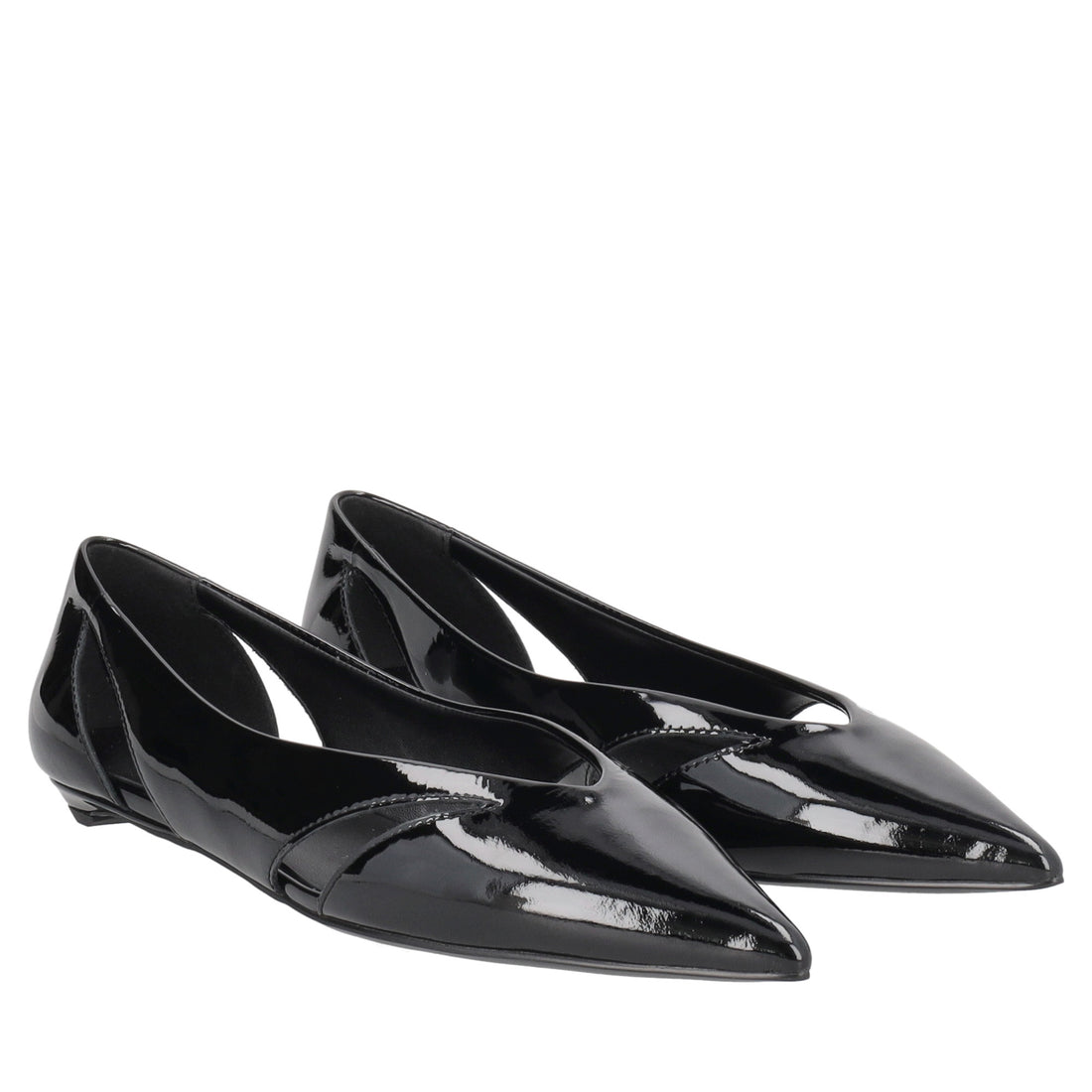 Charlotte ballerina in black patent leather