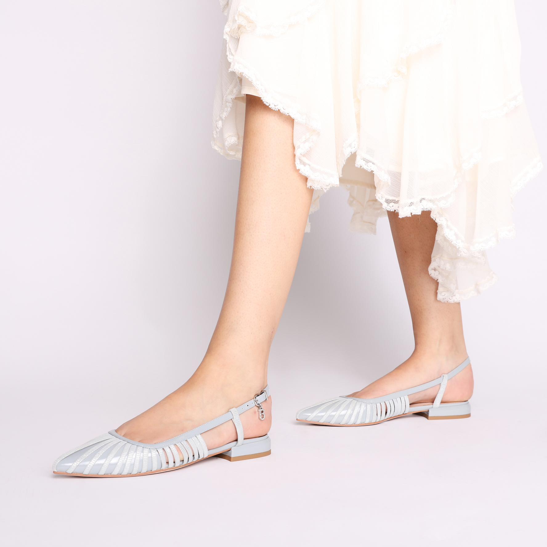 Slingback Deauville in vernice a punta colore azzurro