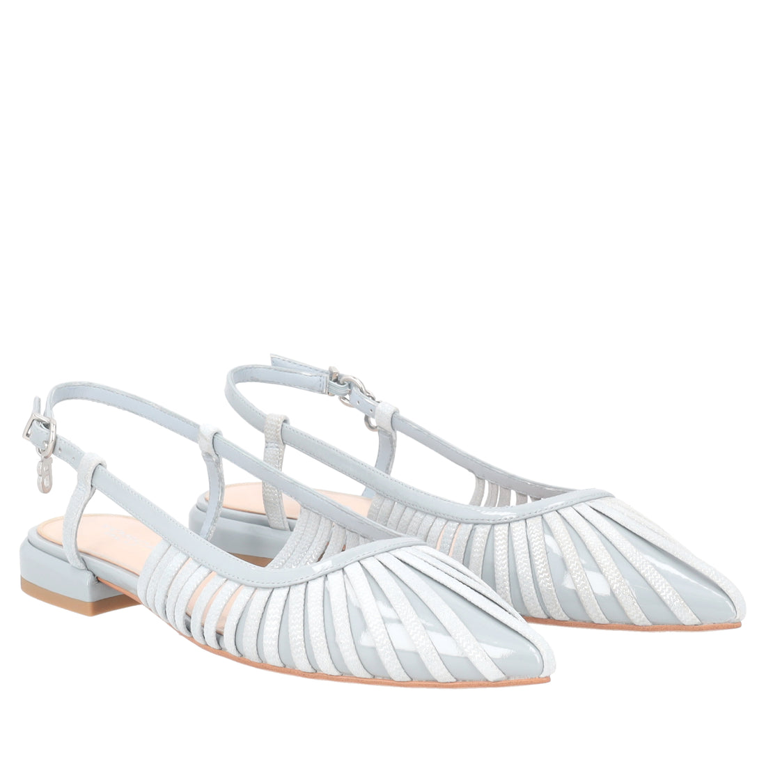 Deauville slingback in light blue pointed patent leather