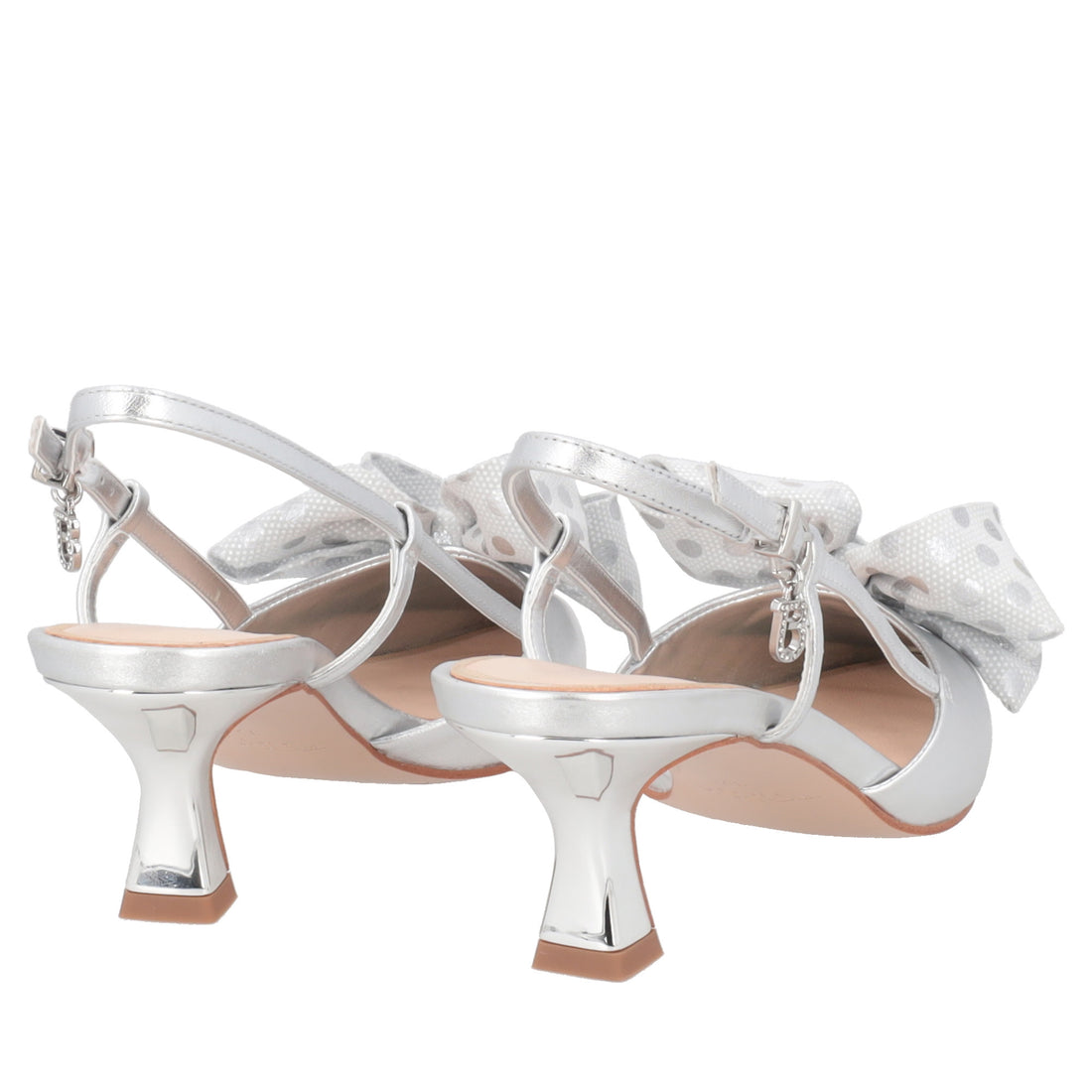 Doha patent leather slingback with silver bow