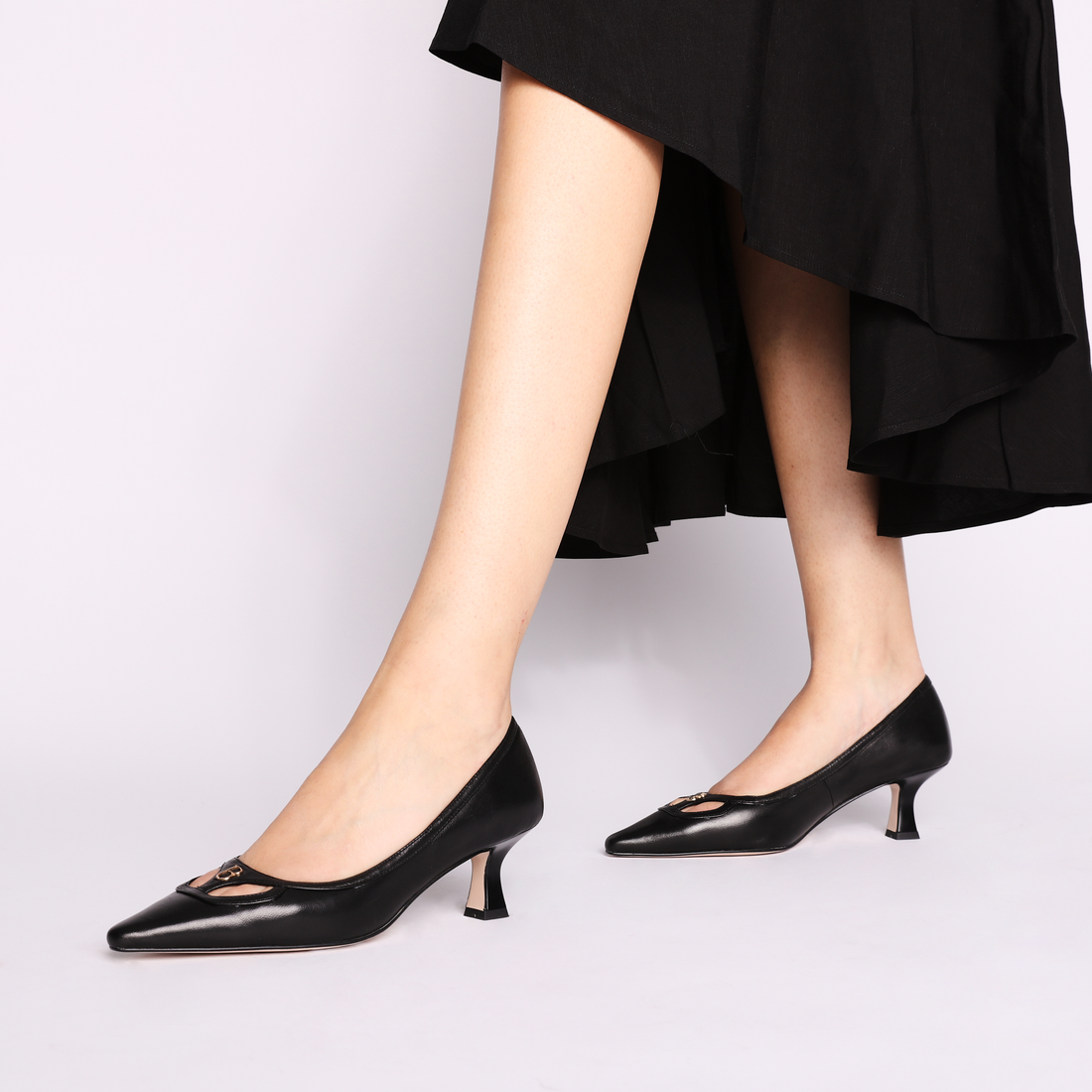 Doha leather pumps with black logo
