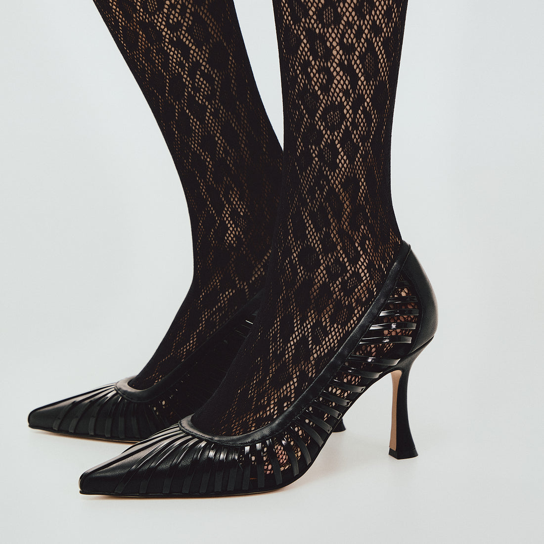 Dubai pumps in laminated leather and black patent leather