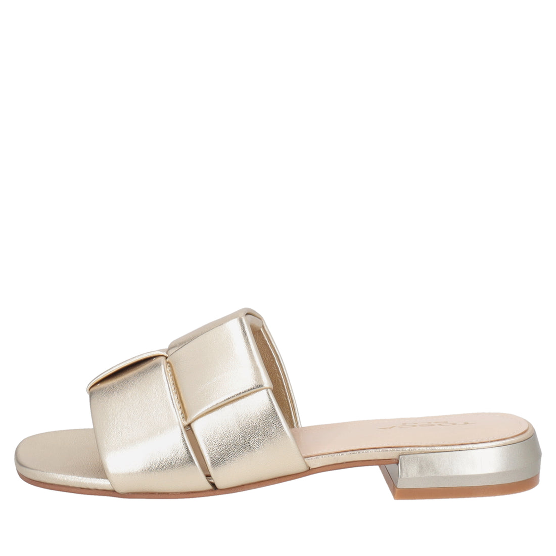 Kyoto flat sandal in gold-colored leather with weave