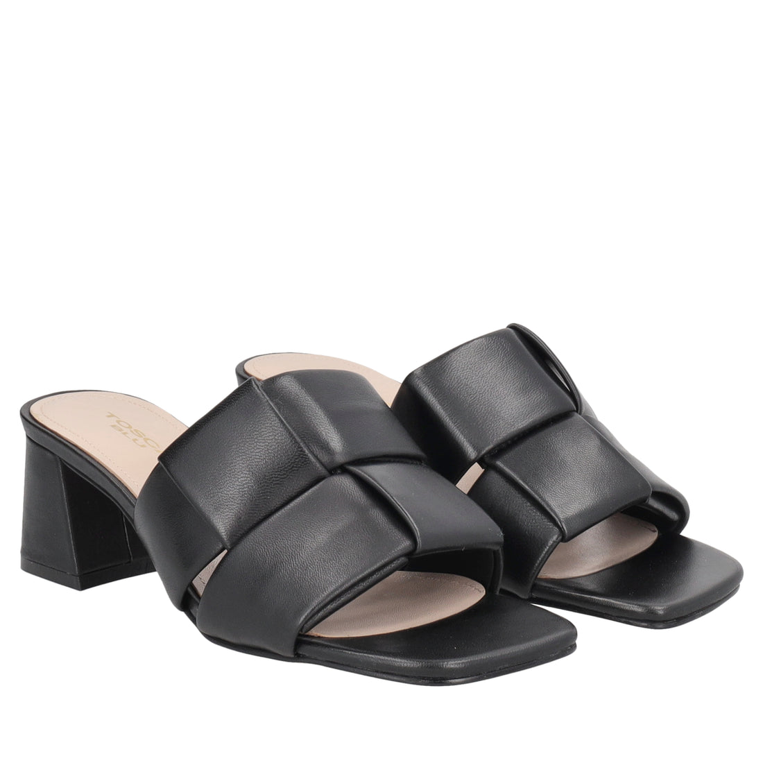 Malindi sandal with heel and weave in black color