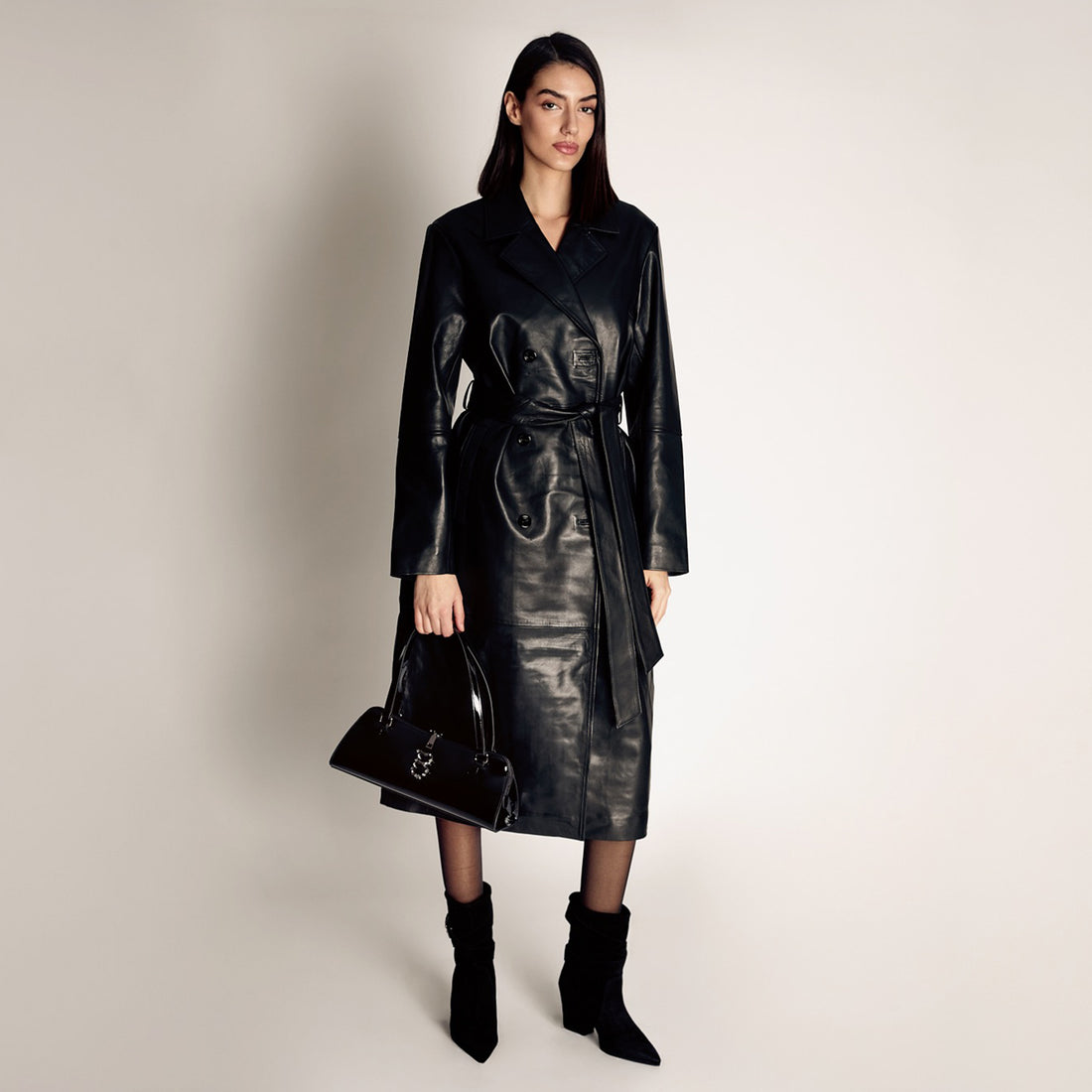 Trench lungo in pelle con cintura colore nero