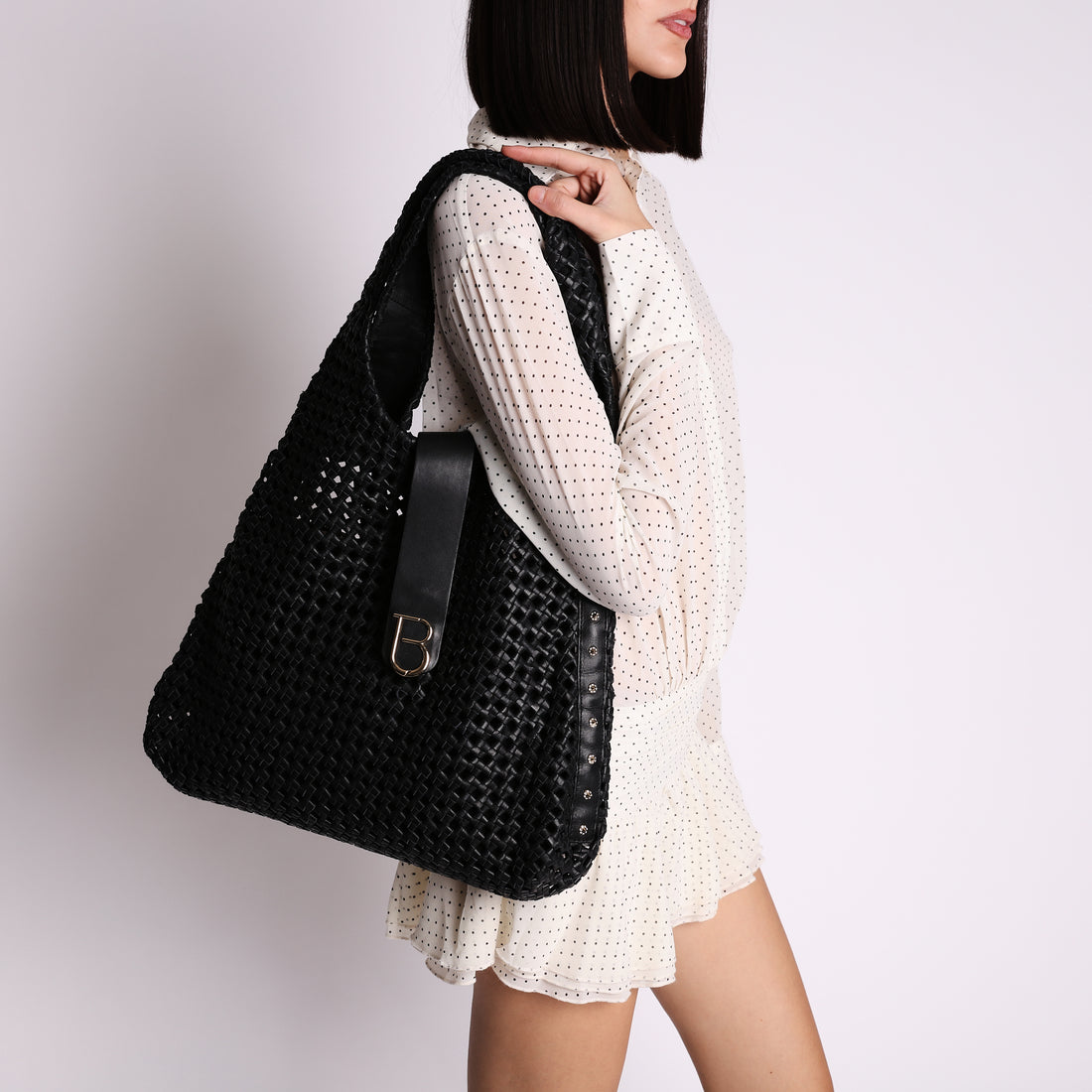 Sacca in pelle intrecciata Sahara colore nero