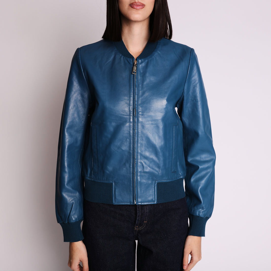 Giubbino in pelle colore blu