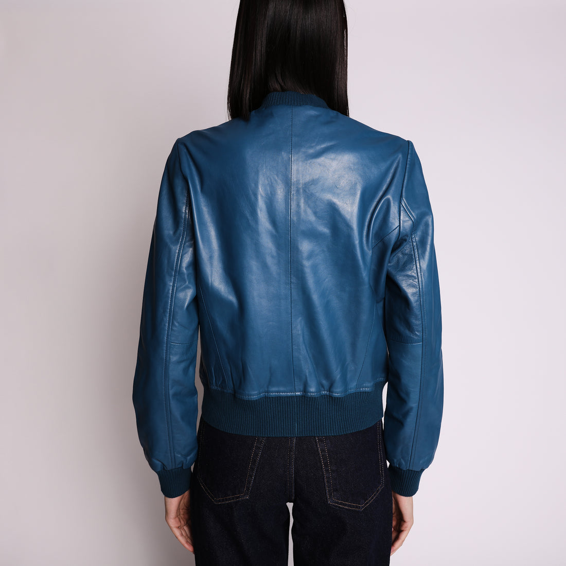 Giubbino in pelle colore blu