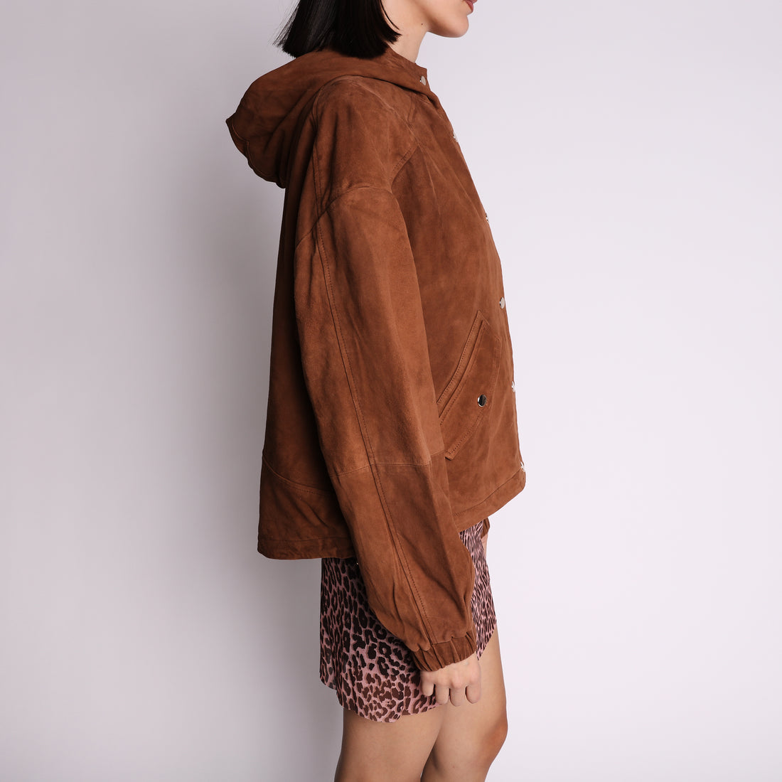 Giubbino in suede con cappuccio colore cognac