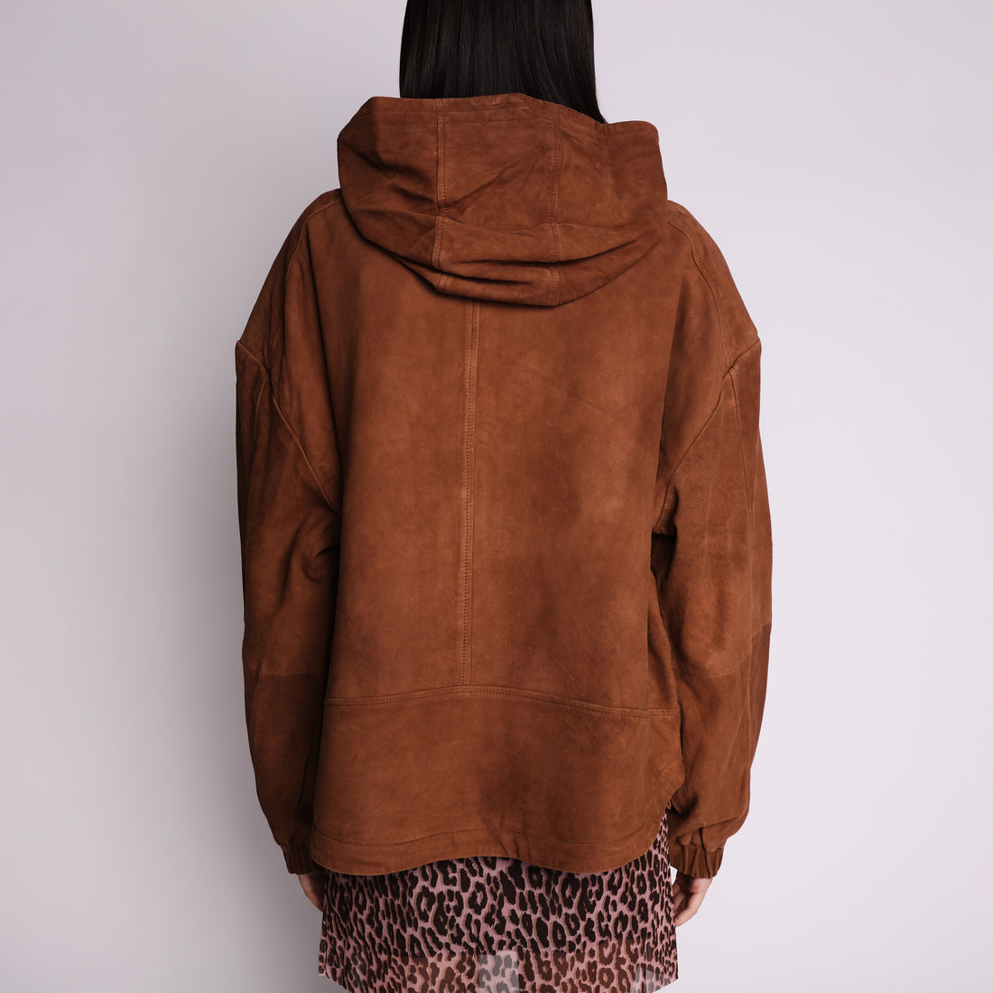 Giubbino in suede con cappuccio colore cognac