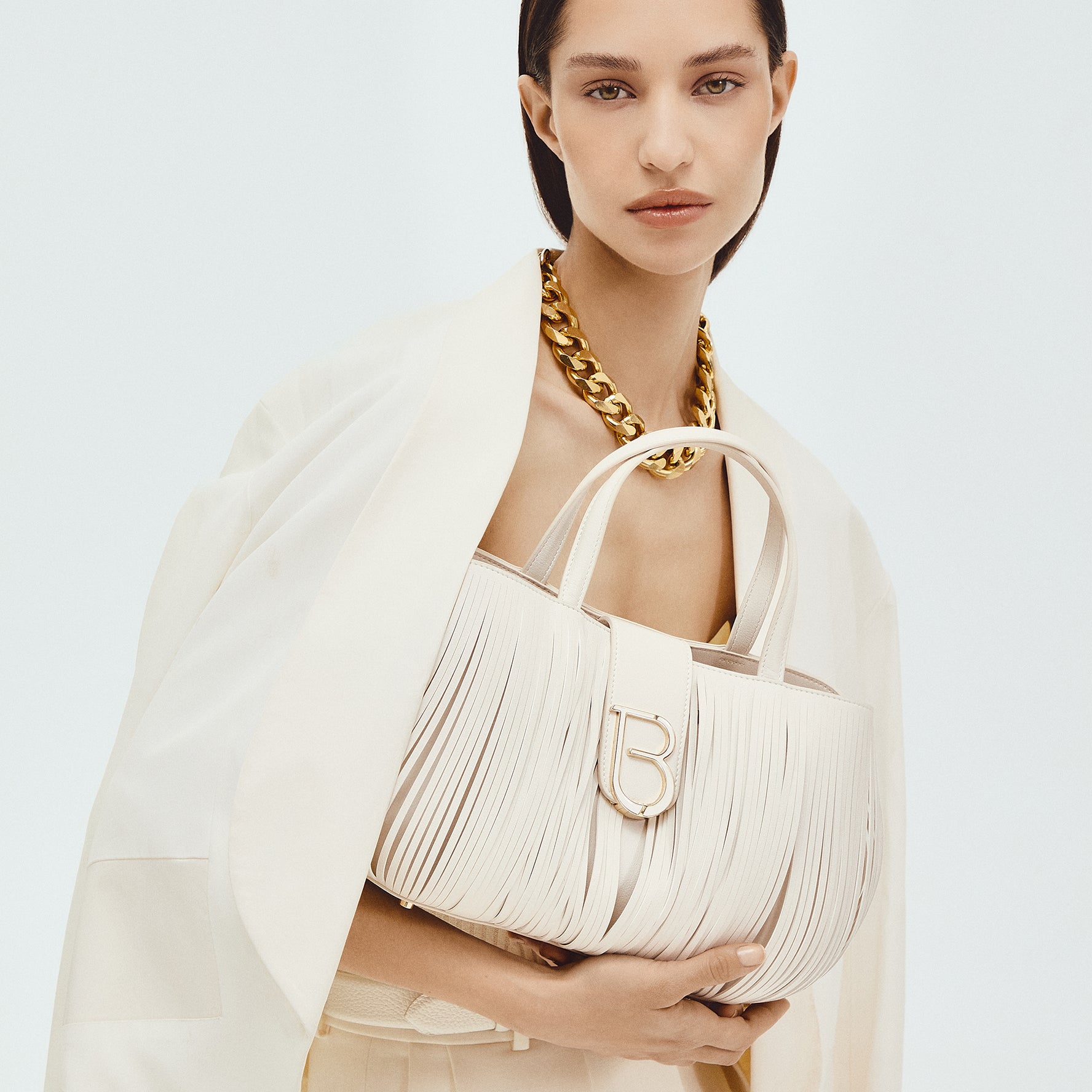 Taormina carved handbag natural color